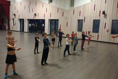 COURS DE MODERN'JAZZ